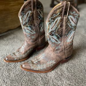 Women’s Justin Boots